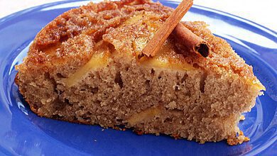 CARAMEL APPLE UPSIDE-DOWN CAKE