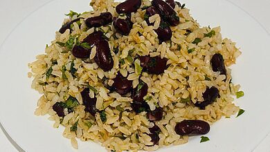 Easy Cilantro Lime Rice with Black Beans